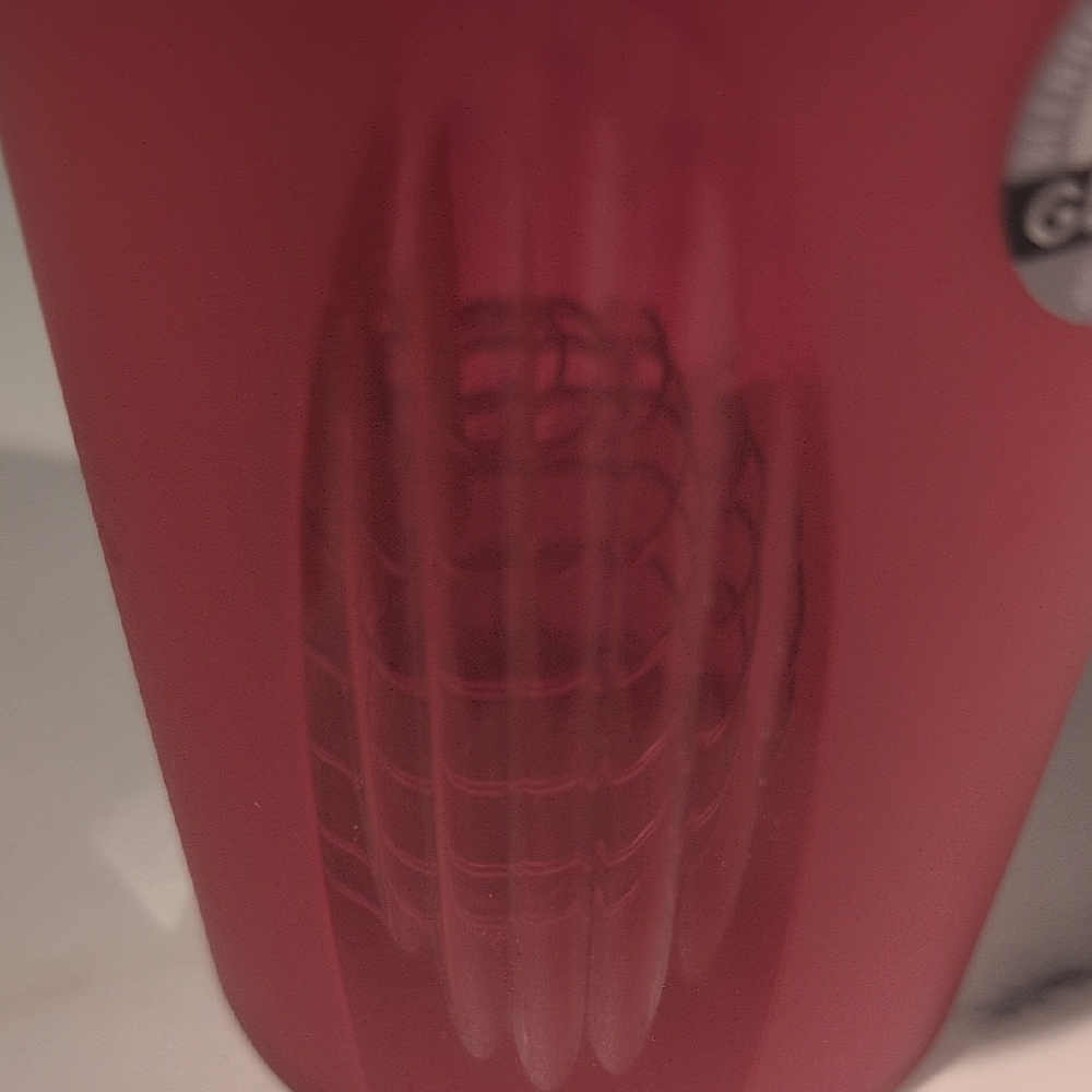 Classic Shaker Bottle - Red - Picture 3 of 5